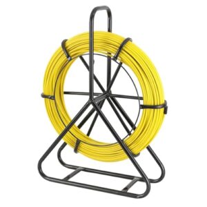 WOOLUCK Glasfaserstab mit 50 Metern Länge und 6 mm Durchmesser, ideal für Elektroinstallationen und Gartenarbeiten. Robuste Konstruktion mit Stahlständer für Stabilität und präzisen Einsatz.
