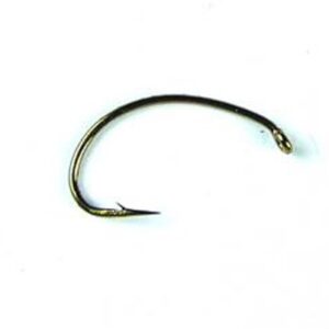 Kamasan B100 Shrimphaken in Größe 12 mit geschmiedeter Krümmung, ideal für Fliegenfischerei und unauffällig im Wasser, präsentiert auf weißem Hintergrund.