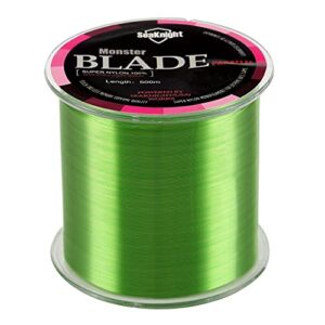 SeaKnight Blade Nylon Angelschnur Monofil 500M in leuchtendem Grün, ideal für Karpfen und Forelle, in einer transparenten Spule mit rotem Rand und großem Schriftzug.