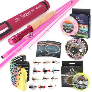 Elegant Pink Fliegenrute für Damen, 5wt, 9ft, zusammen mit Fliegen und Angelausrüstung für Fliegenfischen.