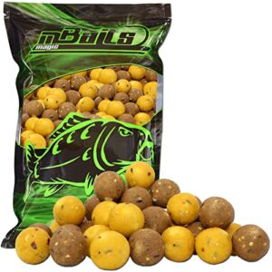 Hochwertige Angel-Berger Magic Baits Boilies Premium Range 1 Kg mit Captain Banana 24mm Farbe und besonderen Inhaltsstoffen für optimale Nährstoffaufnahme bei der Angeltechnik.
