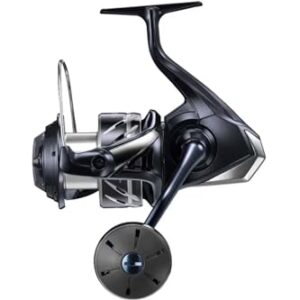 Hochwertige Angelrolle SHIMANO Stradic SW B 8000 PG für den Freiwasserbetrieb, robust und präzise mit Getriebeübertragung von 4.9:1 und Gewichtsverhältnis von 670 Gramm.