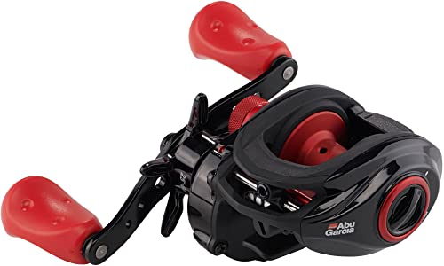 Abu Garcia MAX4X Rechtshänder Box in schwarz-roter Farbe, hochwertige Ausrüstung für jeden Angler mit Power-Disk-Drag-System und Mag-Trax-Bremsensystem