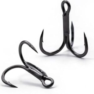 10 Stück Drillings-Angelhaken aus hochwertigem Hartstahl mit Widerhaken für Süß- und Salzwasser, ideal für Angeln von Barsch, Schwarzbarsch und Wels