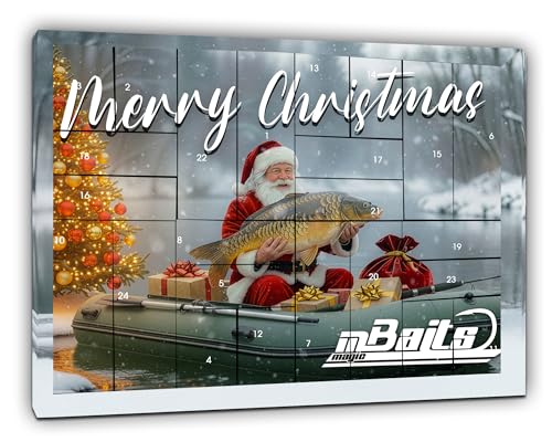 Weihnachtskalender mit Santa Claus und Fisch von Magic Baits. Ein Christbaumschmuck hängt rechts vom Bild, die weissen Buchstaben schreiben: Merry Christmas.