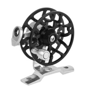 Metallguss-Fly-Reel mit silberner Spule und schwarzer Handhabung für Fliegenfischen in Bachlauf, See oder Fluss